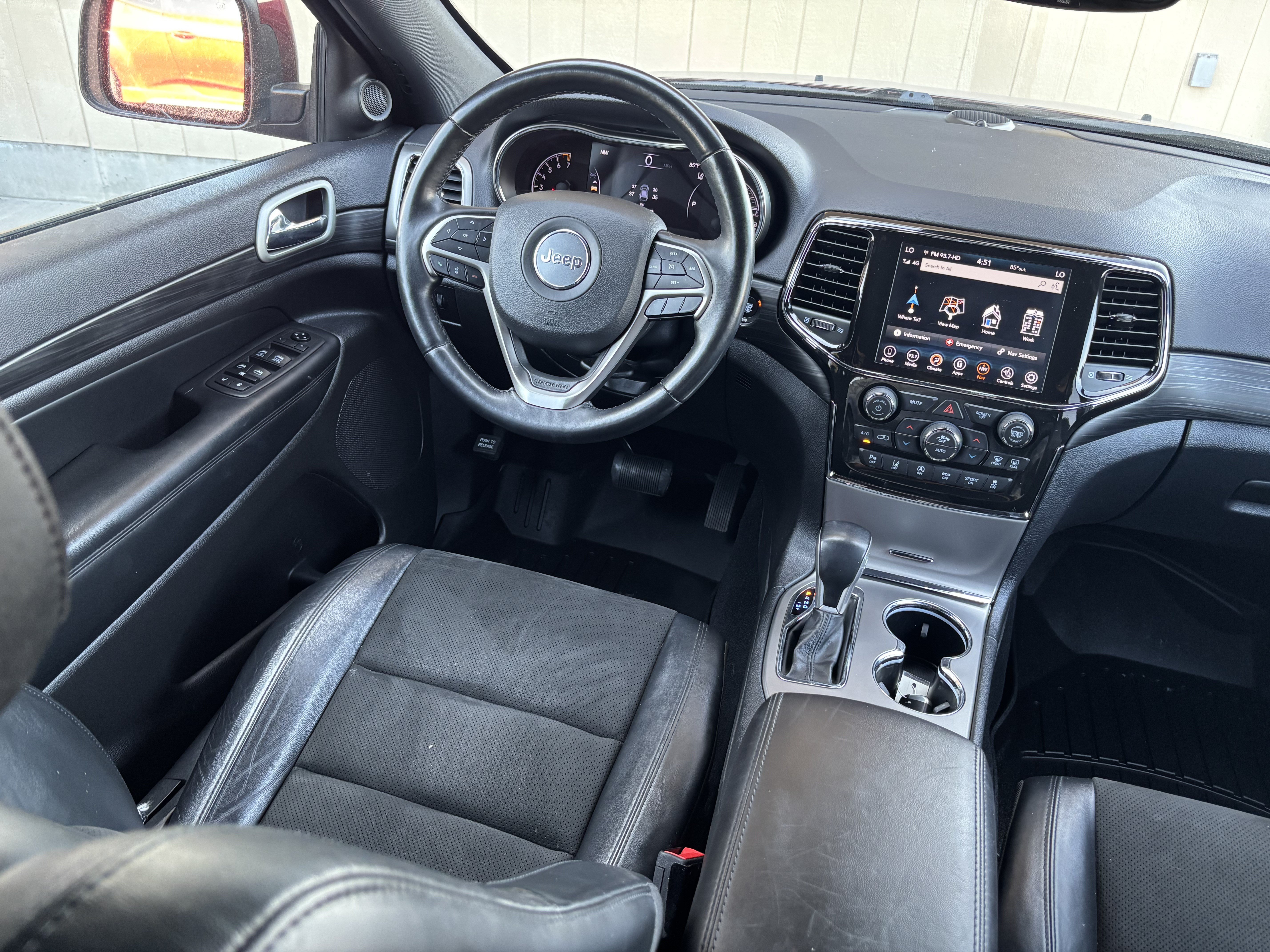 Used 2021 Jeep Grand Cherokee Laredo X AWD/4WD image 21
