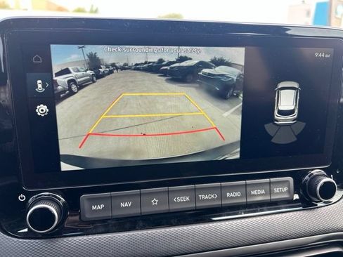 Used 2023 Hyundai Kona Limited FWD image 17