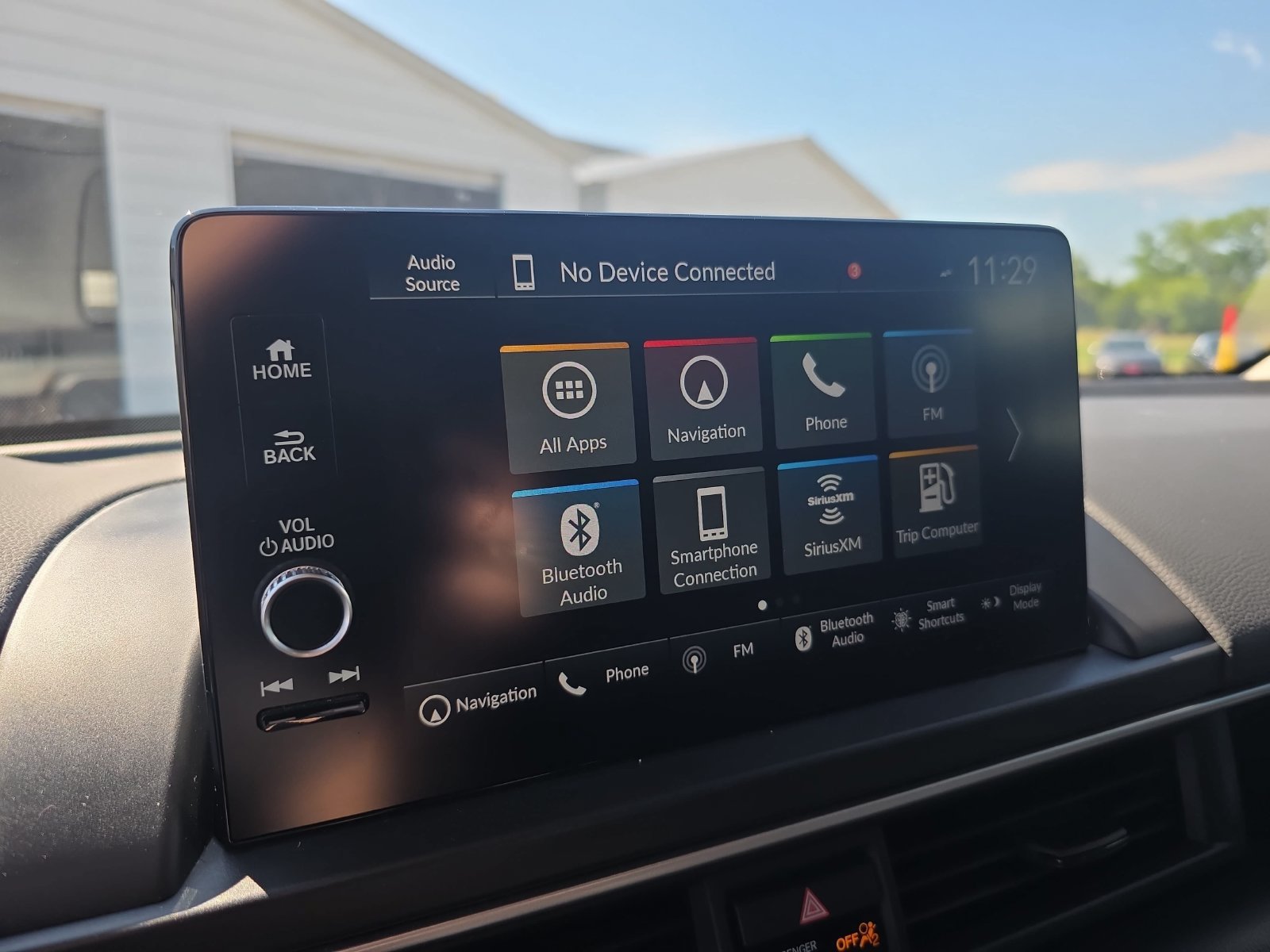 Used 2024 Honda Pilot Touring image 18