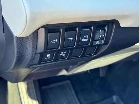 Used 2021 Subaru Ascent Limited w/ Technology Package image 19