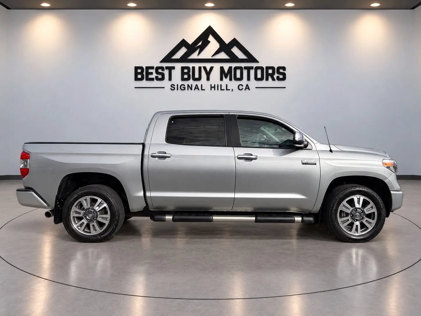 Used 2018 Toyota Tundra Platinum AWD/4WD image 9
