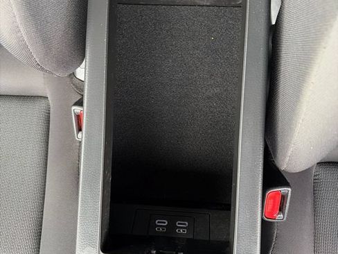Used 2023 Toyota Prius LE FWD image 24