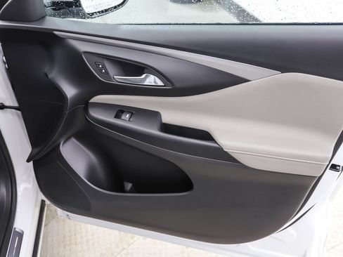 Used 2025 Buick Envista Avenir image 27