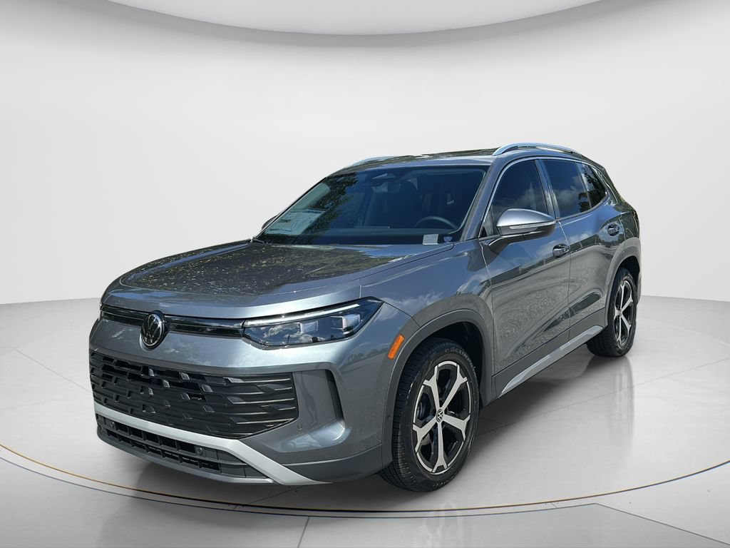 New 2026 Volkswagen Tiguan SE FWD image 1
