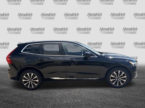 Used 2023 Volvo XC60 B5 Plus AWD/4WD image 11