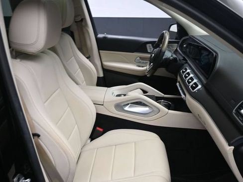 Used 2021 Mercedes-Benz GLS 450 4MATIC image 30