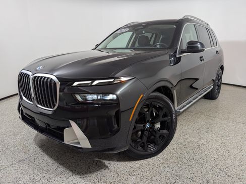 Used 2025 BMW X7 xDrive40i AWD/4WD image 27