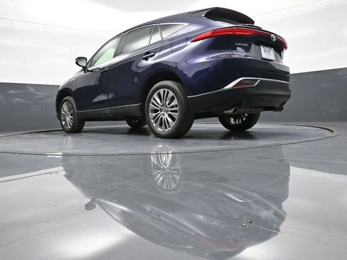 Certified 2021 Toyota Venza Limited w/ Advanced Technology Package AWD/4WD image 29