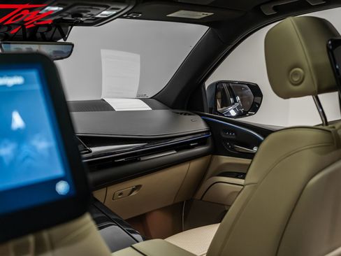 Used 2021 Cadillac Escalade Premium Luxury w/ Driver Assist Tech Package image 48