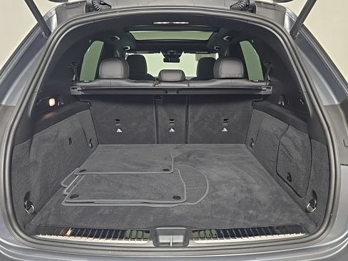 Certified 2025 Mercedes-Benz GLE 450e 4MATIC w/ Driver Assistance Package image 13