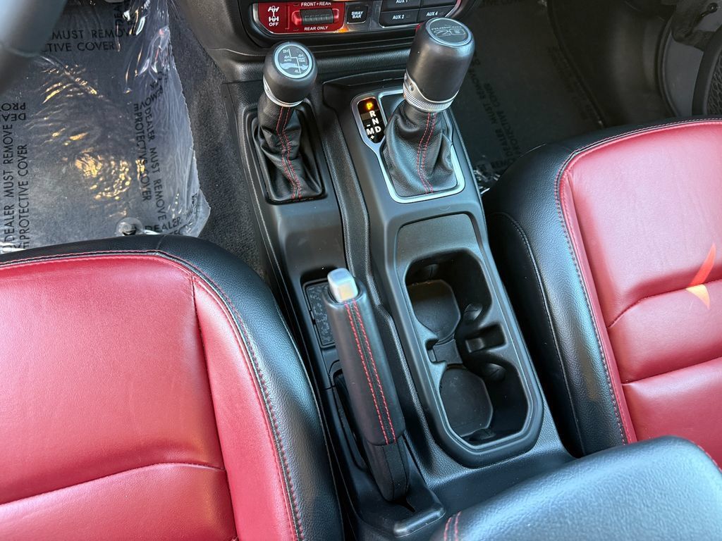 Used 2023 Jeep Wrangler Unlimited Rubicon 4xe AWD/4WD image 26