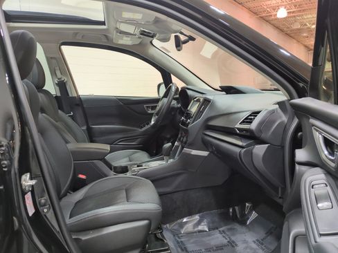 Used 2020 Subaru Forester Premium AWD/4WD image 9