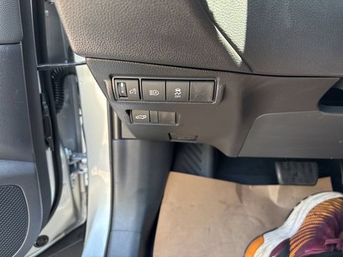 Certified 2026 Toyota Corolla Cross XLE w/ Convenience Package AWD/4WD image 19