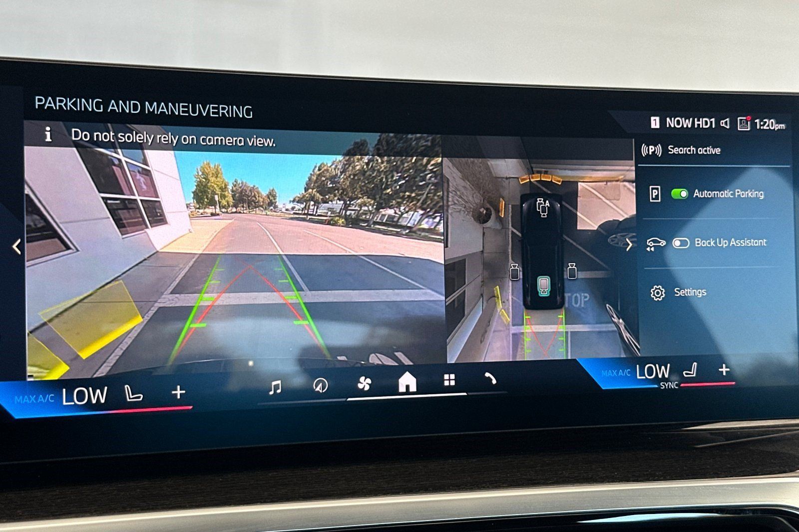 Certified 2024 BMW i4 eDrive35 w/ Convenience Package RWD image 25