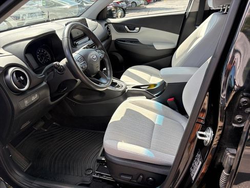 Certified 2023 Hyundai Kona SEL w/ Convenience Package FWD image 16