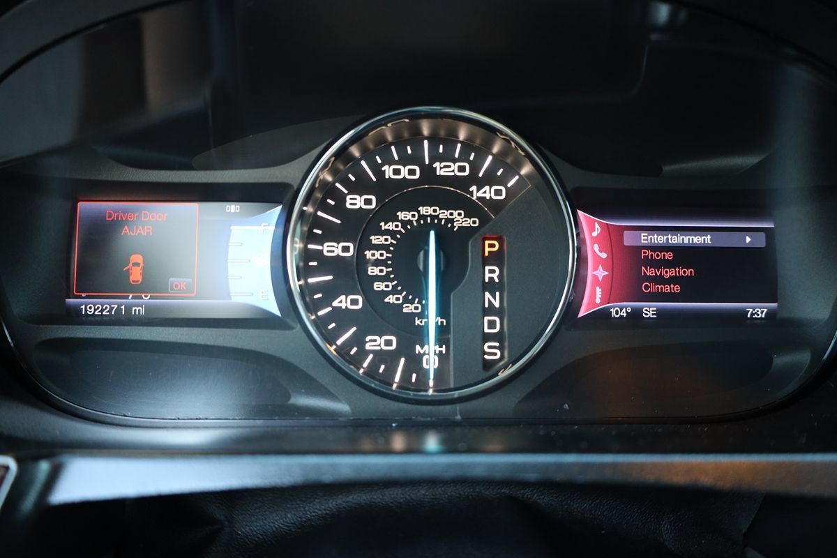 Used 2013 Ford Edge Limited FWD image 21
