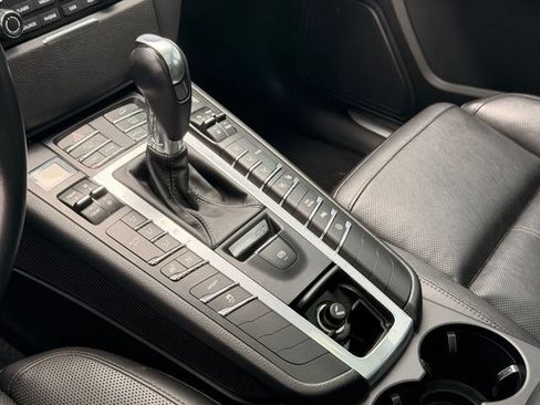 Used 2018 Porsche Macan S AWD/4WD image 18