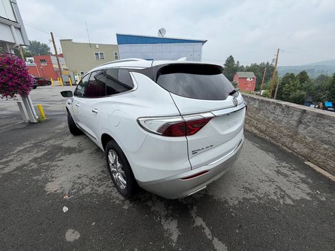 Used 2023 Buick Enclave Essence w/ Experience Buick Package AWD/4WD image 3