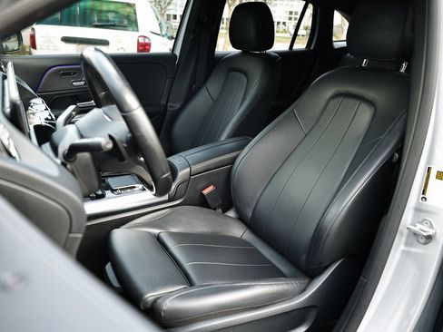 Used 2021 Mercedes-Benz GLA 250 4MATIC image 21