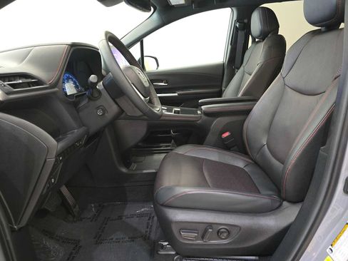 Certified 2025 Toyota Sienna XSE w/ XSE Premium Package AWD/4WD image 23