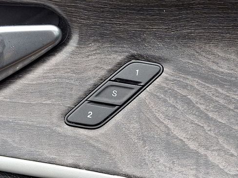 Used 2022 Jeep Grand Cherokee L Limited image 27