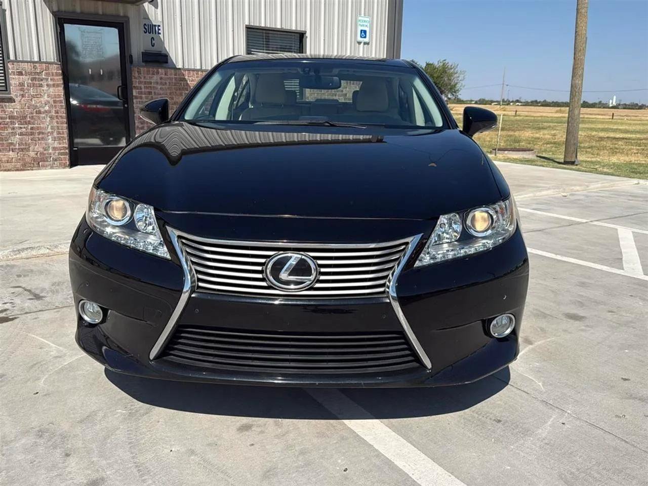 Used 2014 Lexus ES 350 w/ Premium Package FWD image 6