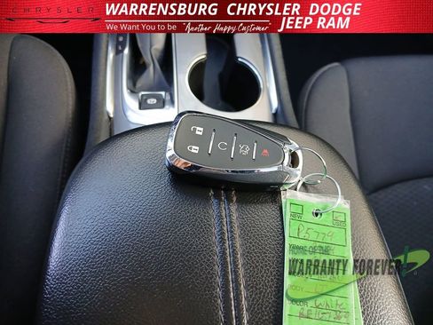 Used 2024 Chevrolet Malibu LT image 31