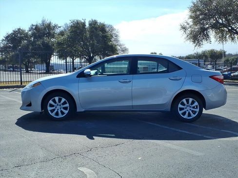 Used 2019 Toyota Corolla LE image 5