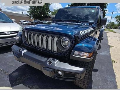 Used 2025 Jeep Gladiator Sport