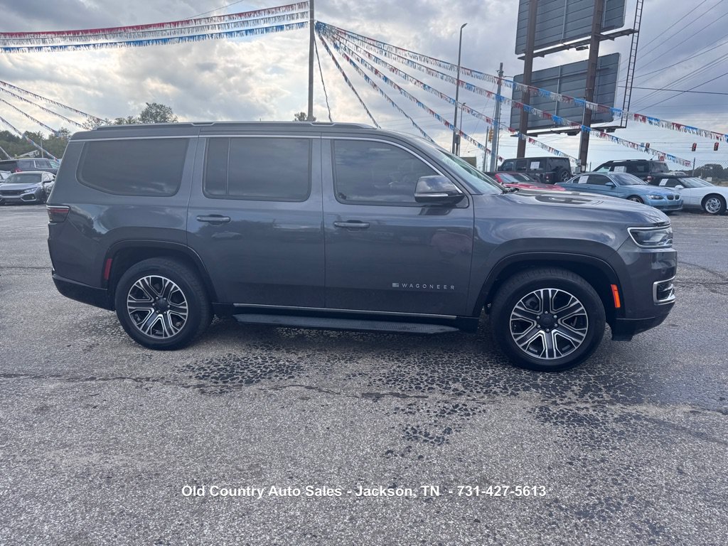 Used 2022 Jeep Wagoneer Series III AWD/4WD image 5