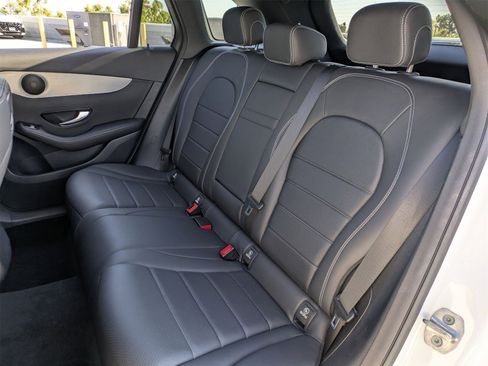 Used 2019 Mercedes-Benz GLC 300 image 30