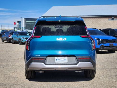 New 2026 Kia EV9 Wind image 11