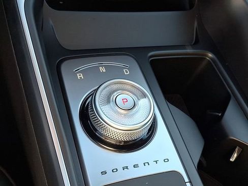 New 2026 Kia Sorento EX image 13