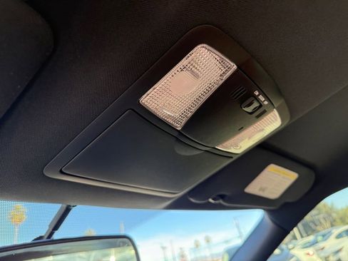 Used 2016 Nissan GT-R Premium image 24