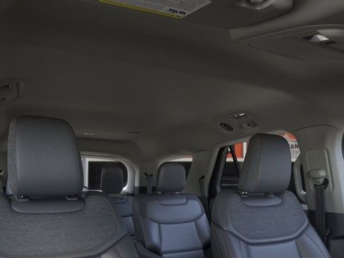 New 2026 Ford Explorer Active AWD/4WD image 22