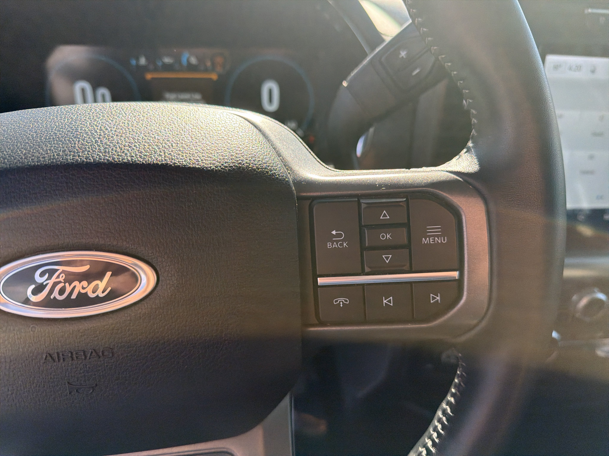 Used 2022 Ford F150 Lariat w/ Equipment Group 501A Mid AWD/4WD image 16