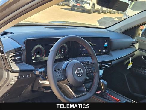 New 2026 Nissan Kicks SR image 13