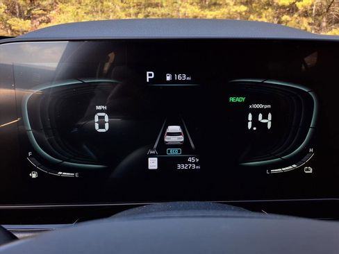 Used 2023 Kia Niro EX Touring image 17