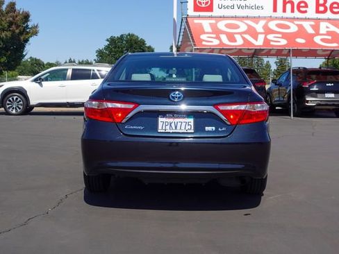 Used 2016 Toyota Camry LE FWD image 9