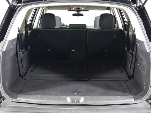 Used 2024 Nissan Pathfinder S image 17