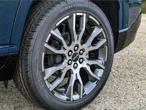 New 2027 GMC Acadia Denali Ultimate AWD/4WD image 14