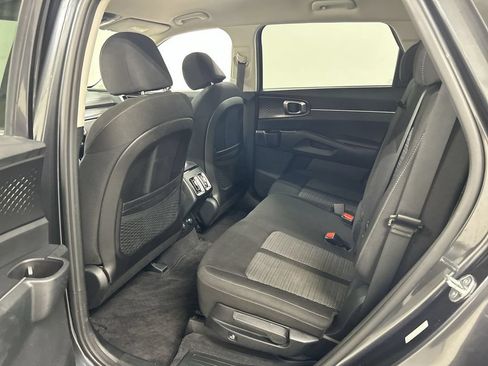 Certified 2023 Kia Sorento LX AWD/4WD image 19