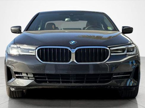 Used 2023 BMW 530e xDrive w/ Convenience Package image 8