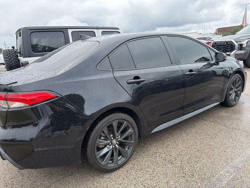 Used 2025 Toyota Corolla SE FWD image 6