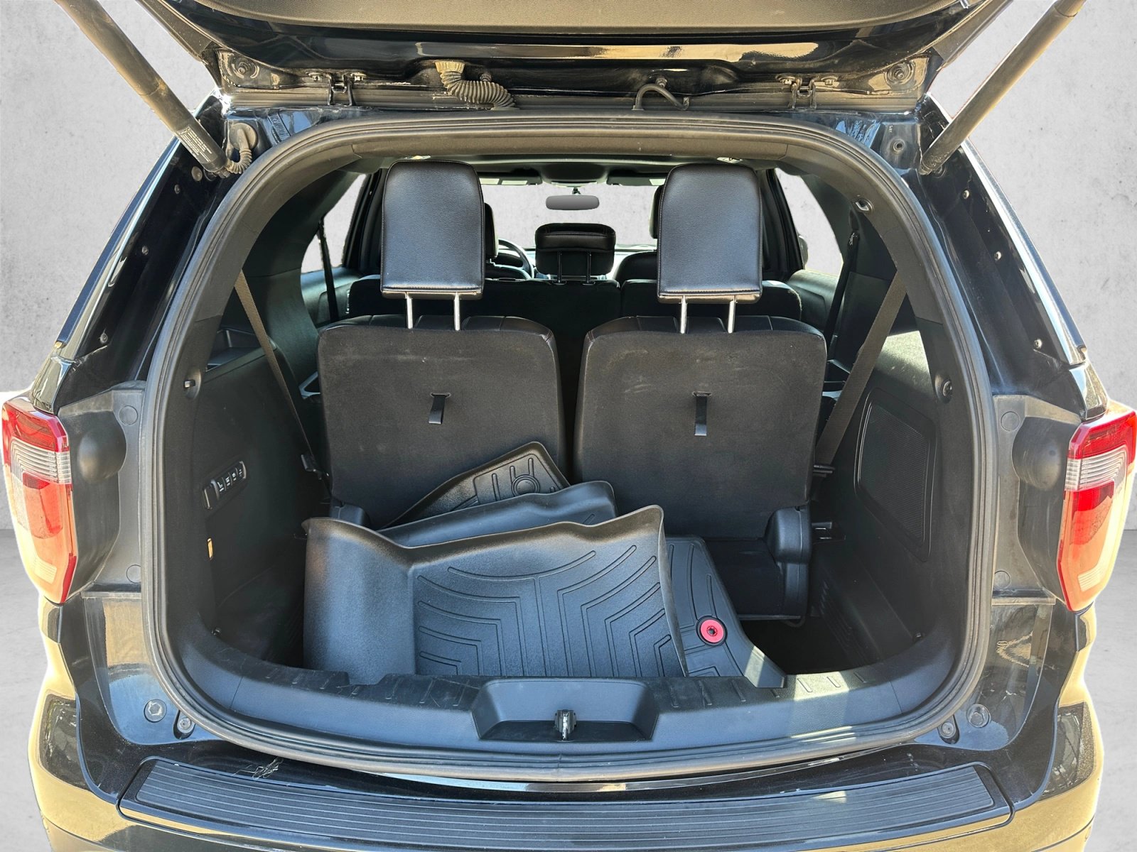 Certified 2018 Ford Explorer Sport AWD/4WD image 23