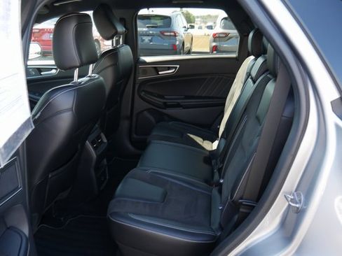 Used 2022 Ford Edge ST image 23