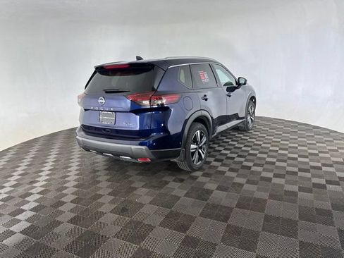 Certified 2024 Nissan Rogue SL w/ SL Premium Package AWD/4WD image 5