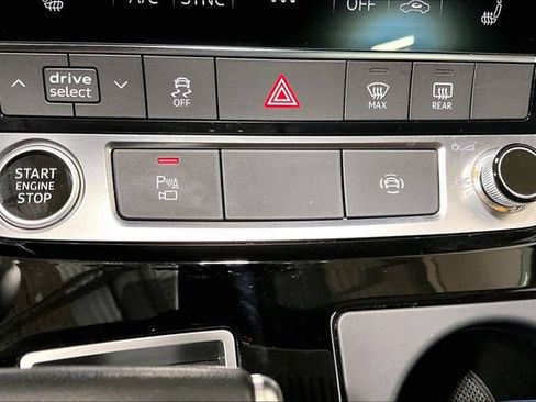Certified 2023 Audi Q7 3.0T Premium w/ Convenience Package AWD/4WD image 15