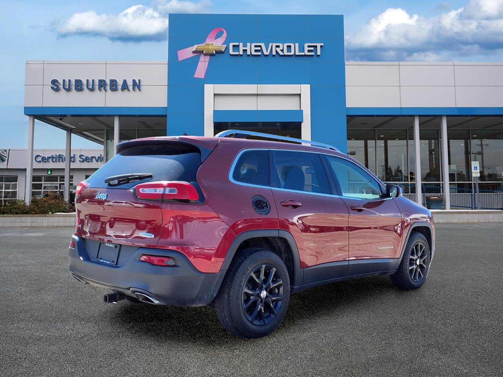 Used 2015 Jeep Cherokee Latitude w/ Cold Weather Group AWD/4WD image 4