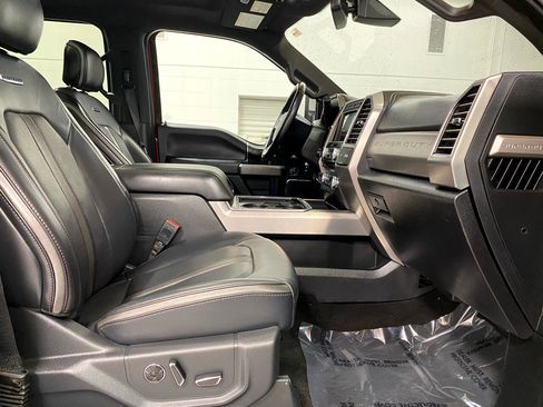 Used 2018 Ford F250 Platinum w/ Platinum Ultimate Package image 24